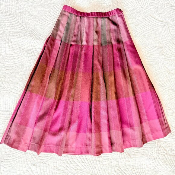 Vintage Pendleton 100% Virgin Wool Magenta Plaid Pleated Midi Skirt Size 4 - Picture 10 of 14